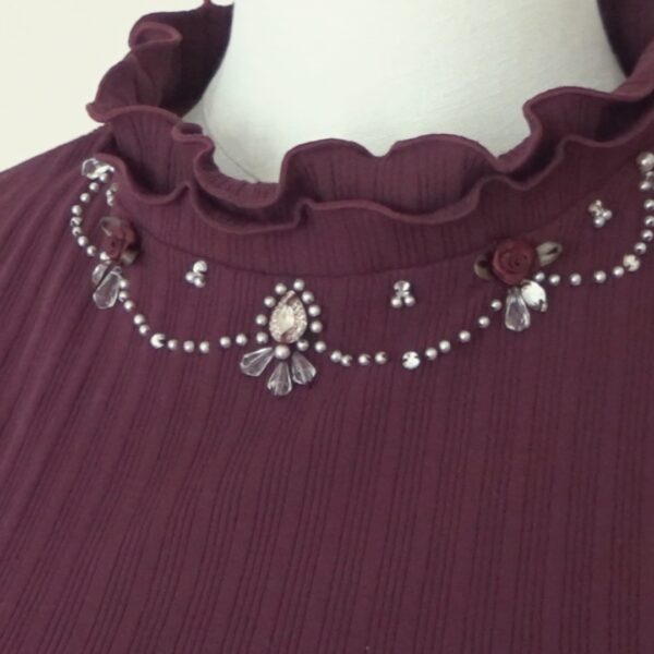 axes femme Eggplant purple knitted top decorated with lace and ribbon roses - 图片 5