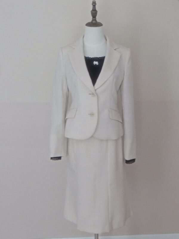 Krone milky white 3 piece suit set - 图片 7