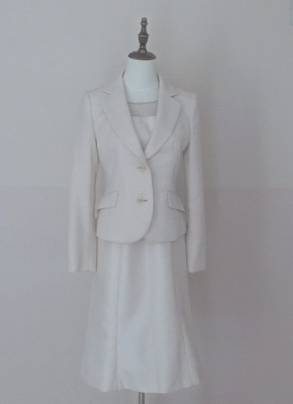 Krone milky white 3 piece suit set - 图片 6