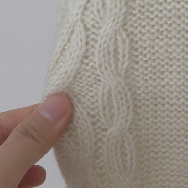 axes femme milky white long sweater with large fluffy collar - 图片 8
